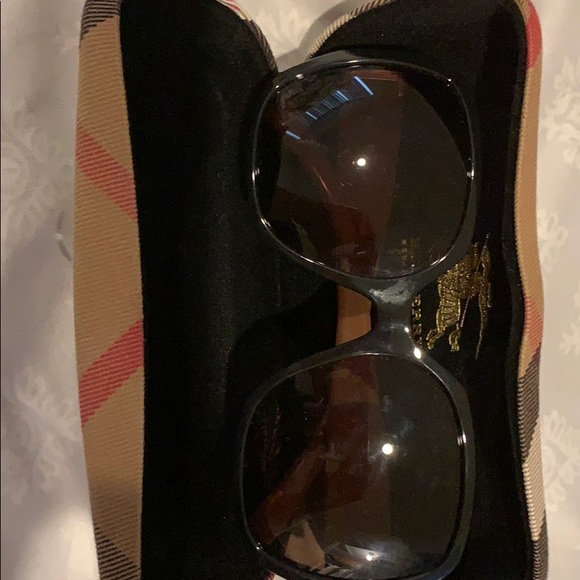 Sunglasses - Picture 1 of 2
